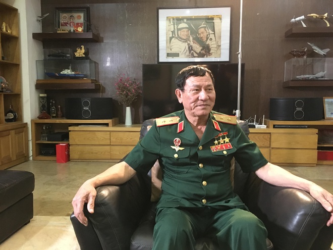 Những kiêng kị trong chuyến bay vào vũ trụ của anh hùng Phạm Tuân - Sách hay